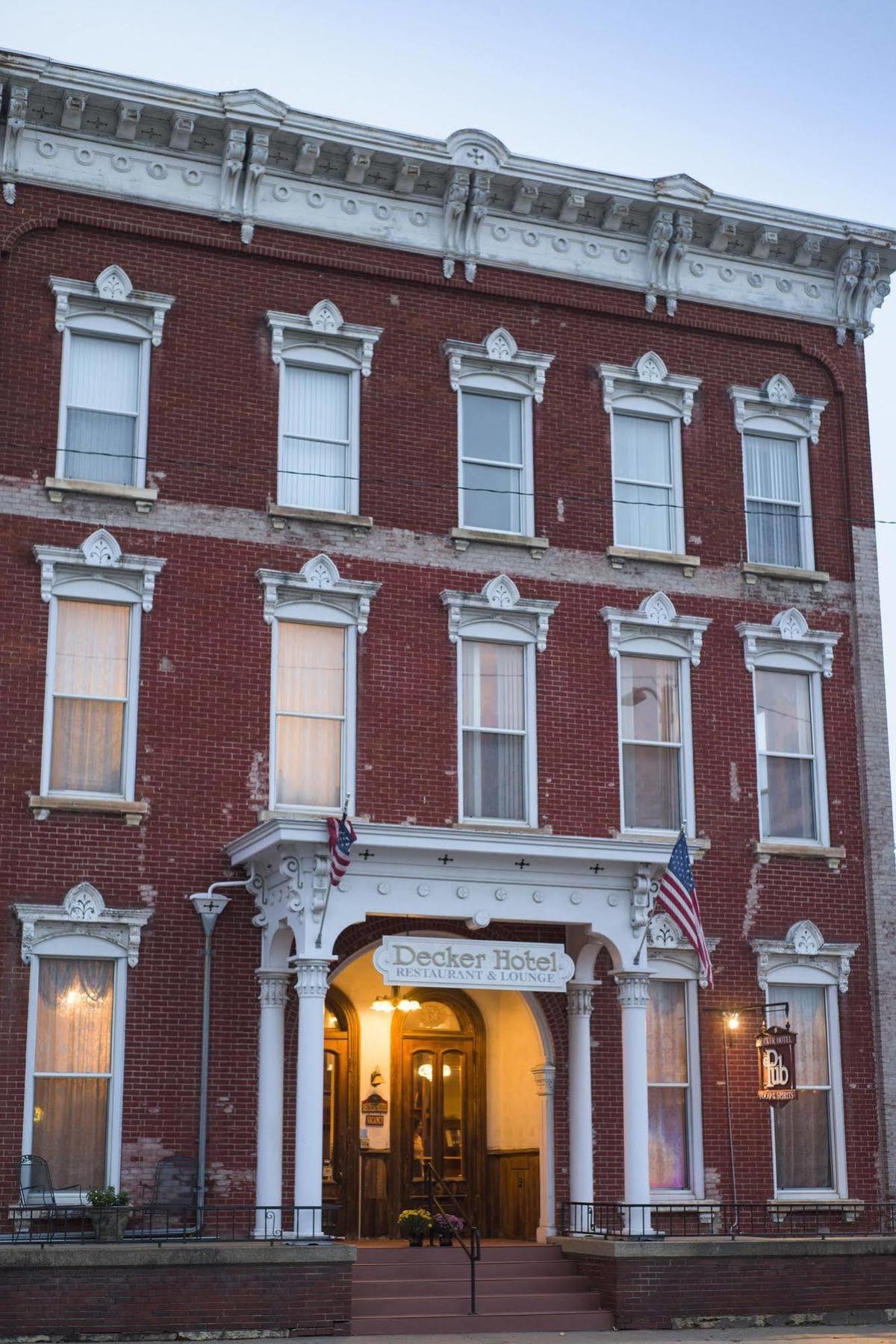 Decker Hotel & Bar Maquoketa Extérieur photo